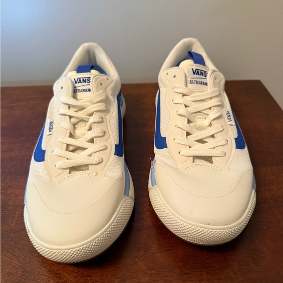 Vans Blue and White UltraRange Size 9 - Picture 3 of 6